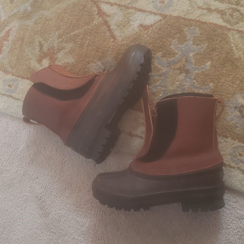 Schnee's insulated boot